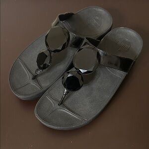 Fitflop Glossy Black Sandals SIZE 5